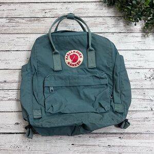 Fjallraven Kanken Classic Backpack in Artic Green